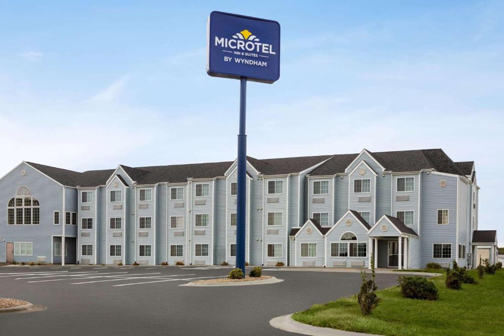 Microtel Inn & Suites Lincoln Main image 1